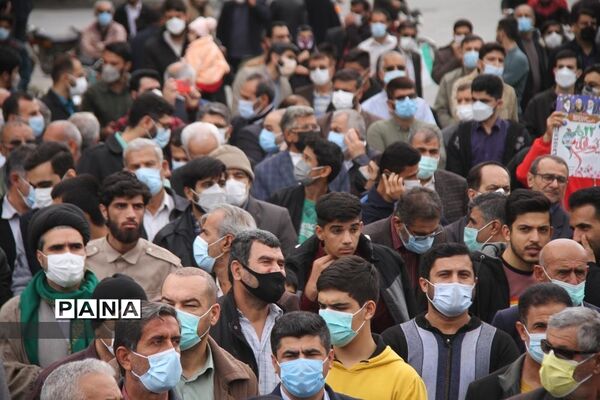 حضور پرشور دانش‌آموزان و فرهنگیان بهبهانی در راهپیمایی یوم الله 22 بهمن ماه