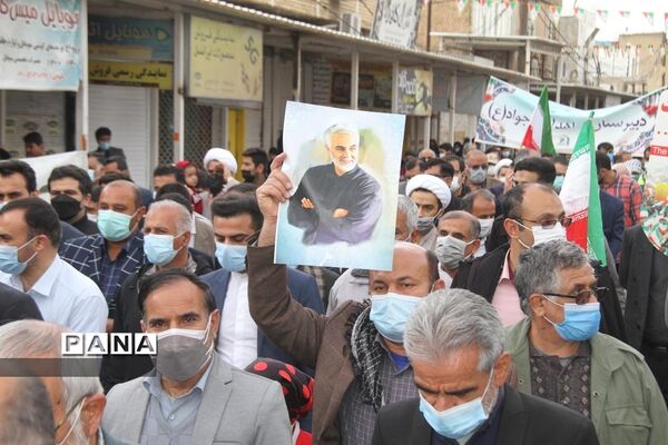 حضور پرشور دانش‌آموزان و فرهنگیان بهبهانی در راهپیمایی یوم الله 22 بهمن ماه