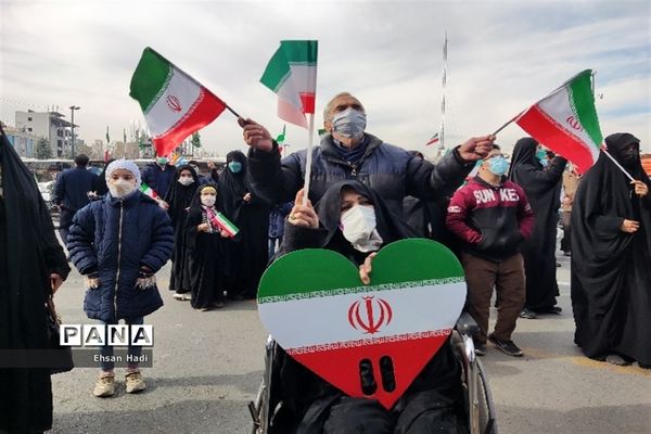 جلوه‌هایی از جشن ۲۲ بهمن در مشهد