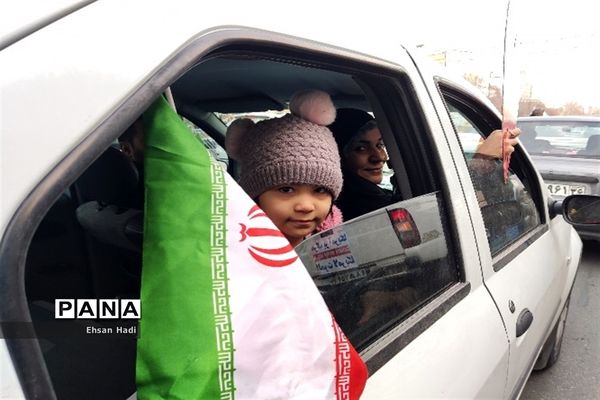 جلوه‌هایی از جشن ۲۲ بهمن در مشهد