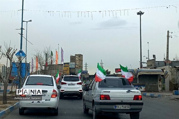 راهپیمایی خودرویی ۲۲ بهمن در پاکدشت