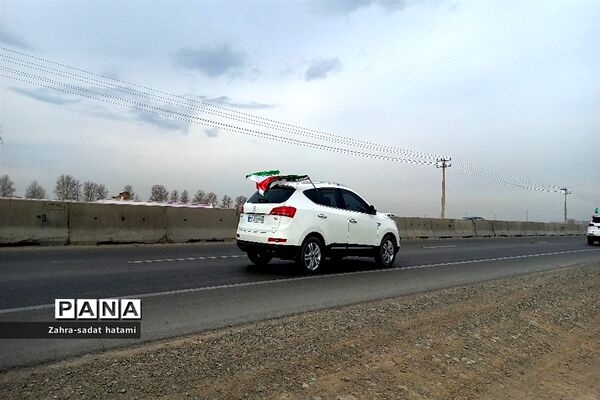 راهپیمایی خودرویی ۲۲ بهمن در پاکدشت