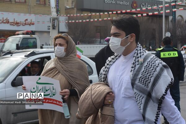 راهپیمایی خودروی 22 بهمن در مشهد مقدس