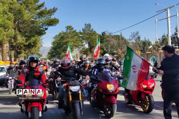 راهپیمایی خودرویی و موتوری جشن پیروزی انقلاب در کاشمر