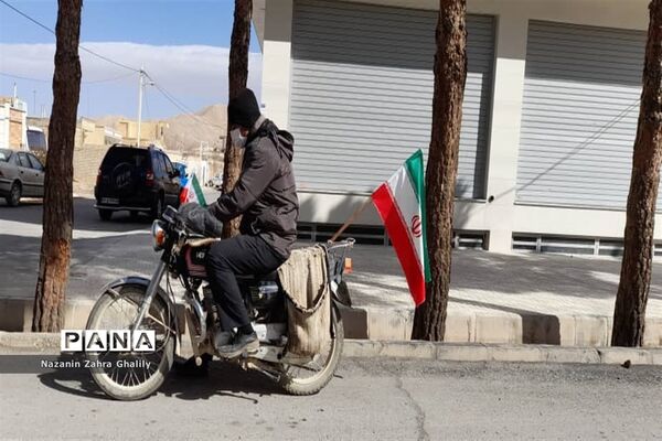 راهپیمایی باشکوه مردم شهرستان آباده درجشن پیروزی انقلاب