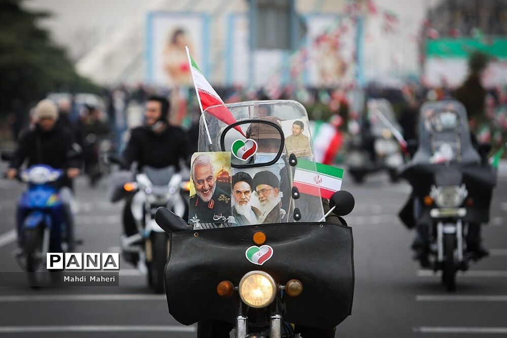 راهپیمایی یوم الله ۲۲ بهمن در تهران