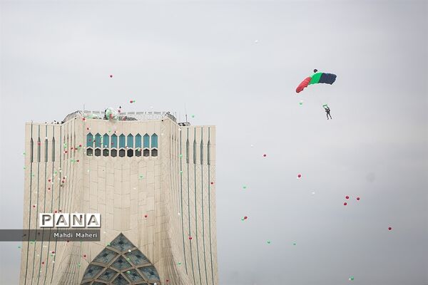 راهپیمایی یوم الله ۲۲ بهمن در تهران