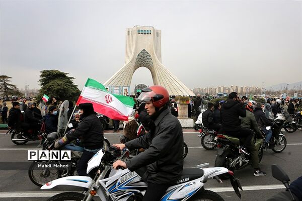راهپیمایی یوم الله ۲۲ بهمن در تهران