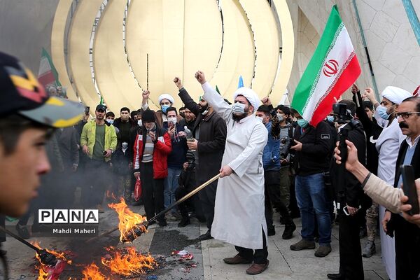 راهپیمایی یوم الله ۲۲ بهمن در تهران