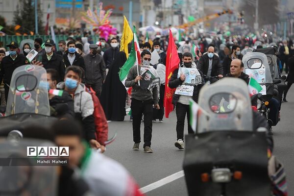 راهپیمایی یوم الله ۲۲ بهمن در تهران