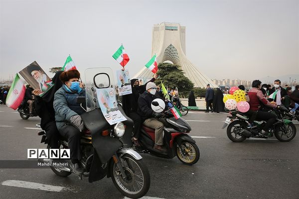 راهپیمایی یوم الله ۲۲ بهمن در تهران