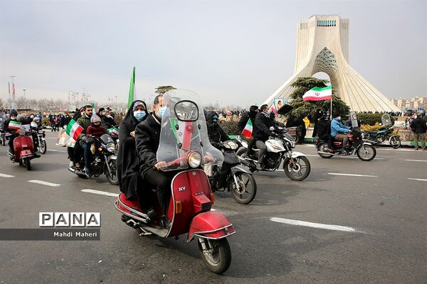 راهپیمایی یوم الله ۲۲ بهمن در تهران