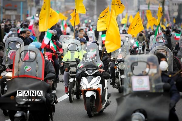 راهپیمایی یوم الله ۲۲ بهمن در تهران