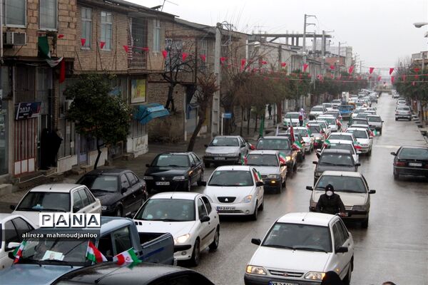 راهپیمایی خودرویی و موتوری ۲۲ بهمن در شهرستان گلوگاه