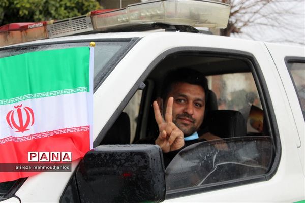 راهپیمایی خودرویی و موتوری ۲۲ بهمن در شهرستان گلوگاه