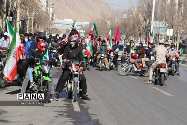 راهپیمایی خودرویی و موتوری 22 بهمن در شیراز
