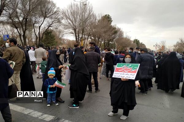 راهپیمایی یوم الله  ۲۲ بهمن در شهرستان شاهین شهر اصفهان