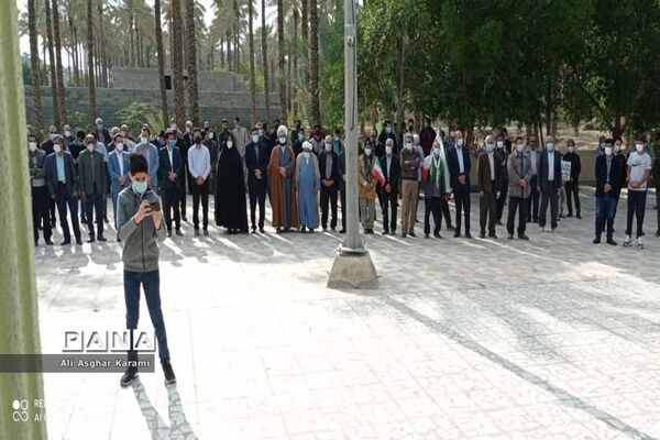 مراسم 22 بهمن در آب پخش