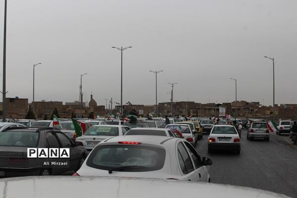 راهپیمایی خودرویی و موتوری 22 بهمن در قم-1