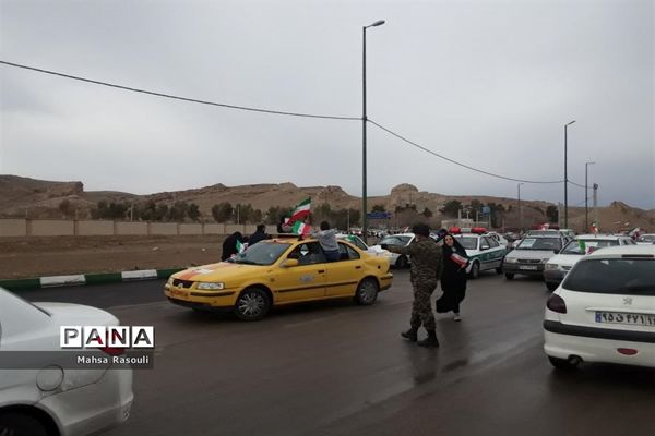 راهپیمایی 22 بهمن در شهر کهک