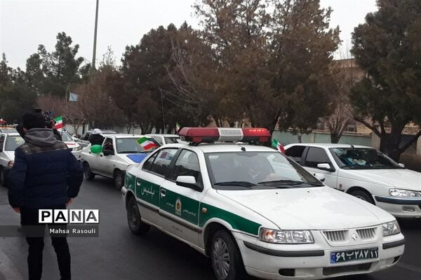 راهپیمایی 22 بهمن در شهر کهک
