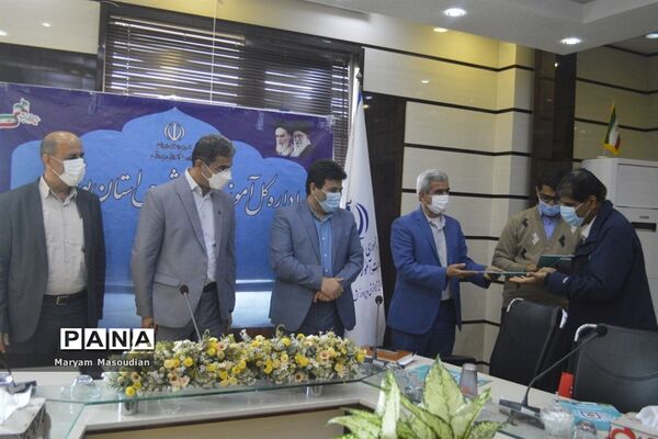 تجلیل از همکاران حوزه معاونت پرورشی و سازمان دانش آموزی استان بوشهر در روز ولادت حضرت علی(ع)