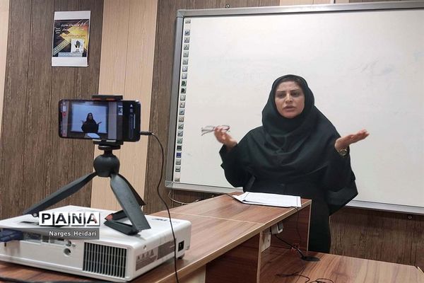 آغاز دوره آموزشی خبرنگاران دختر دوره دوم ابتدایی در خوزستان