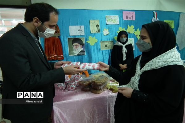 برگزاری مراسم معرفی دستاوردهای انقلاب توسط نسل سوم انقلاب