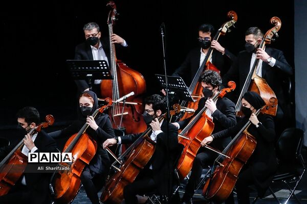 اجرای ارکستر پارسوآ در جشنواره موسیقی فجر
