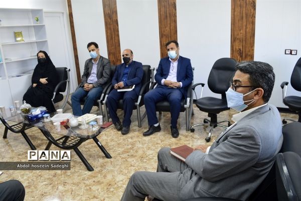 جلسه هم‌اندیشی روسا و کارشناسان حوزه آموزش ابتدایی آموزش و پرورش استان بوشهر