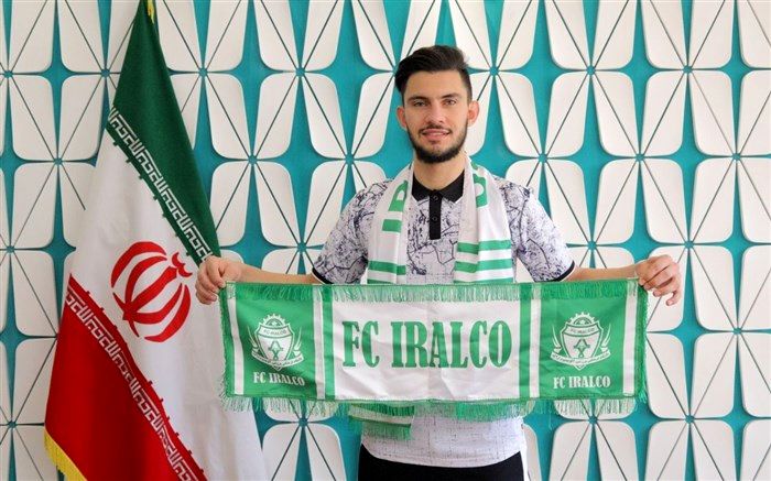 مهاجم استقلال به آلومینیوم اراک پیوست