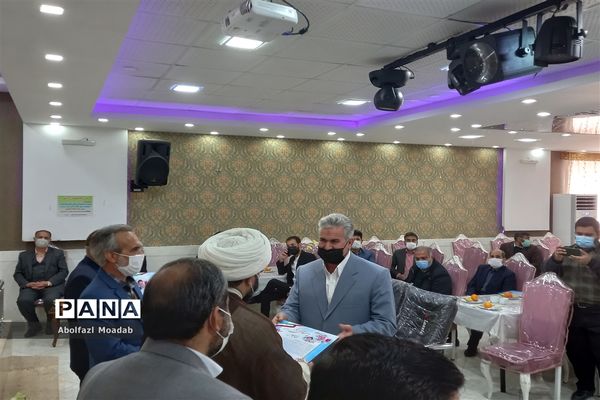 تجلیل از خیرین مدرسه ساز پروژه‌های عمرانی جدید آموزش و پرورش، کاشمر