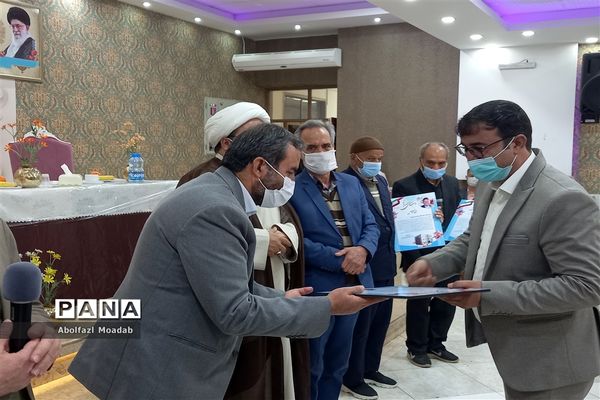 تجلیل از خیرین مدرسه ساز پروژه‌های عمرانی جدید آموزش و پرورش، کاشمر