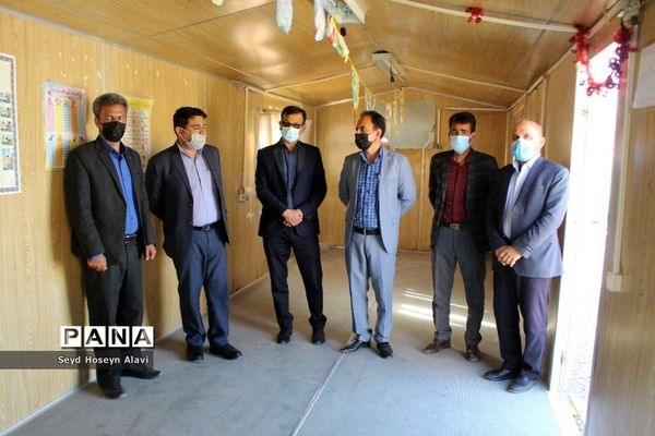 استقرار کانکس بجای چادر مدرسه عشایری و برپایی آزمایشگاه سیار