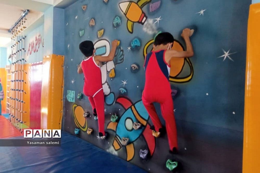 افتتاح کلاس تربیت‌بدنی آموزشگاه آزادگان و بنت الهدی در تنگستان