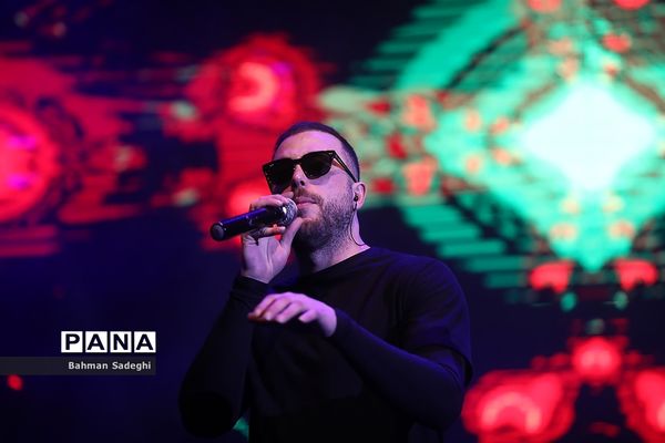 کنسرت آرش و مسیح