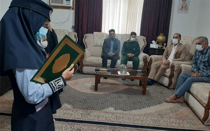 دانش‌آموزان چابهاری مشق مهربانی را تمرین کردند