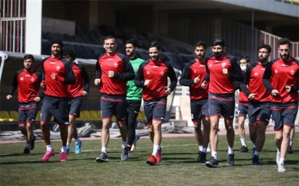 کارت بازی بمب نقل و انتقالات فوتبال ایران صادر شد