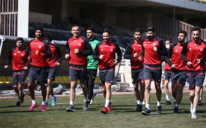 کارت بازی بمب نقل و انتقالات فوتبال ایران صادر شد