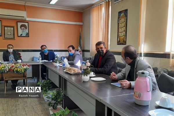 افتتاح اتاق گفتگوی اولیا و مربیان درشهرستان قرچک