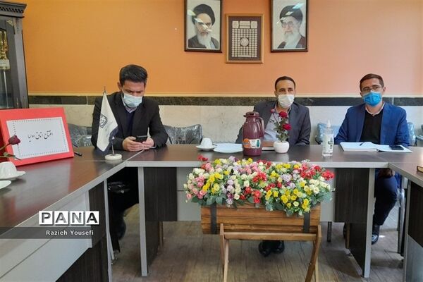 افتتاح اتاق گفتگوی اولیا و مربیان درشهرستان قرچک