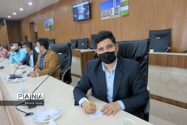 نشست کارگروه‌های تخصصی نخبگان نوجوان استان بوشهر