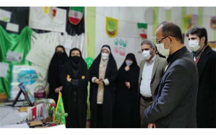 برپایی نمایشگاه مدرسه انقلاب در ارومیه