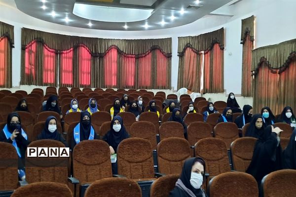 برگزاری مسابقات مناظره دانش‌آموزی شهرستان برخوار