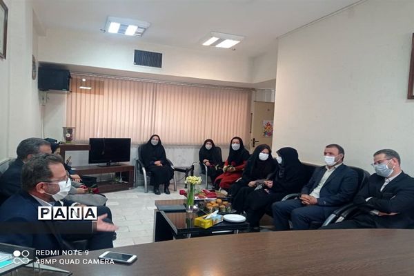 بازدید از کانون فرهنگی تربیتی امام خمینی (ره ) و کانون نور