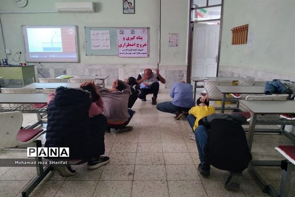 اجرای طرح دادرس در مدارس متوسطه اول در شهرستان امیدیه