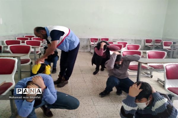 اجرای طرح دادرس در مدارس متوسطه اول در شهرستان امیدیه