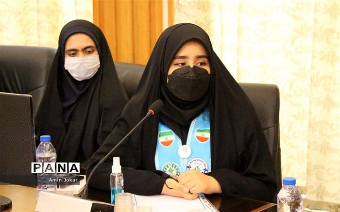 مجلس دانش‌آموزی نقطه اتصال دانش‌آموزان با مسولان آموزش و پرورش است