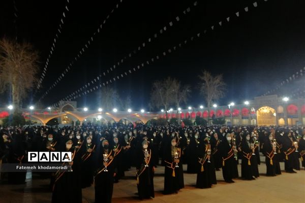 مراسم لاله‌گردانی به مناسبت بزرگداشت شهادت حضرت احمدبن موسی الکاظم( ع) در شیراز