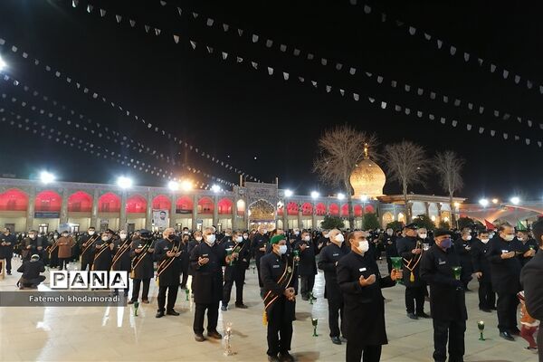 مراسم لاله‌گردانی به مناسبت بزرگداشت شهادت حضرت احمدبن موسی الکاظم( ع) در شیراز